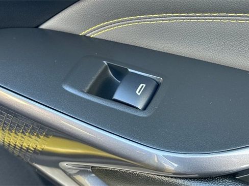 Used 2025 Chevrolet Trax ACTIV w/ Driver Confidence Package image 22