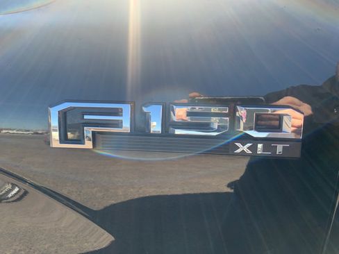 Used 2018 Ford F150 XLT w/ Equipment Group 302A Luxury image 17