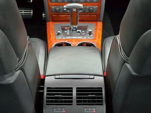 Used 2005 Volkswagen Phaeton V8 image 21