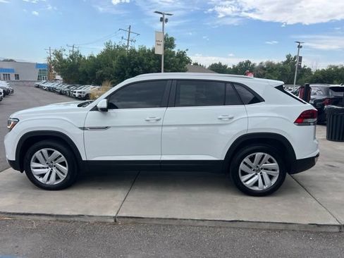 Used 2023 Volkswagen Atlas Cross Sport SE w/ Panoramic Sunroof Package AWD/4WD image 4