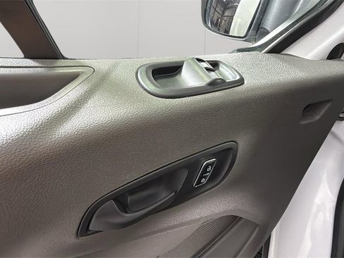 Used 2023 Ford Transit 350 XLT image 32