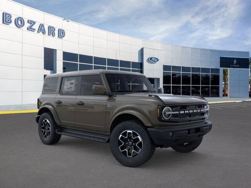 New 2026 Ford Bronco Outer Banks image 8