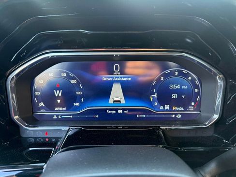 Used 2024 Chevrolet Silverado 1500 LT image 4