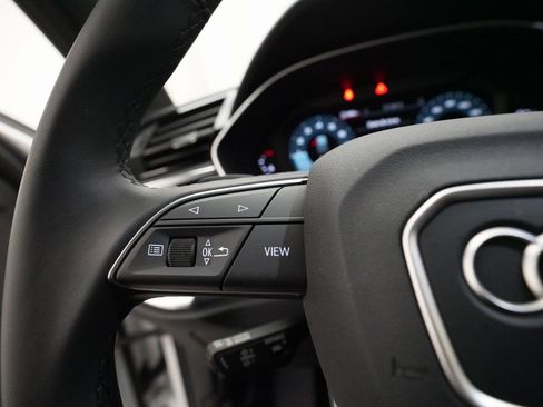 Used 2025 Audi Q3 2.0T Premium w/ Convenience Package image 22