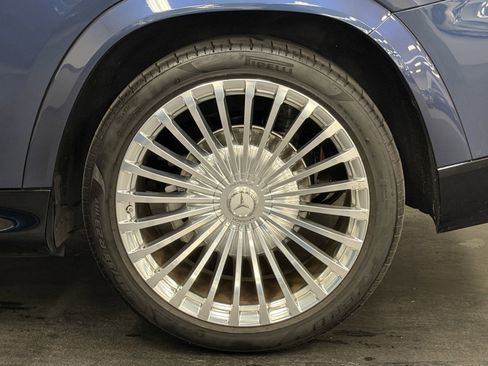 Used 2024 Mercedes-Benz Maybach GLS 600 4MATIC image 18