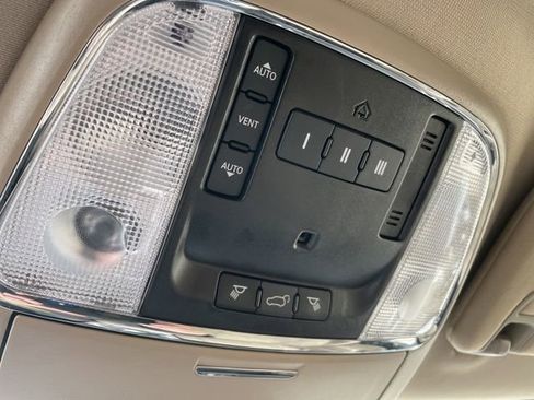 Used 2021 Jeep Grand Cherokee Limited w/ Trailer Tow Group IV image 28