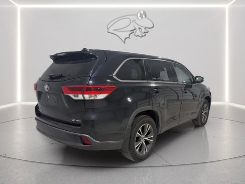 Used 2018 Toyota Highlander Plus image 5