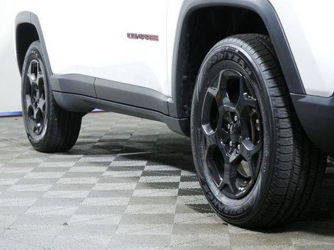 Certified 2023 Jeep Compass Trailhawk AWD/4WD image 8