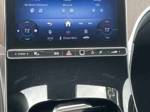 Certified 2025 Mercedes-Benz GLC 300 image 33