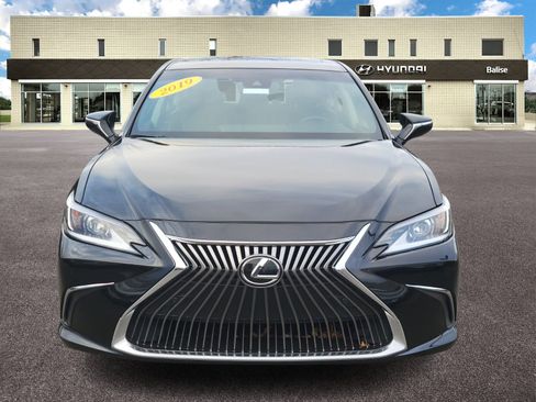 Used 2019 Lexus ES 350 Luxury image 8