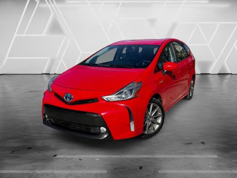 Used 2015 Toyota Prius V Five FWD image 7