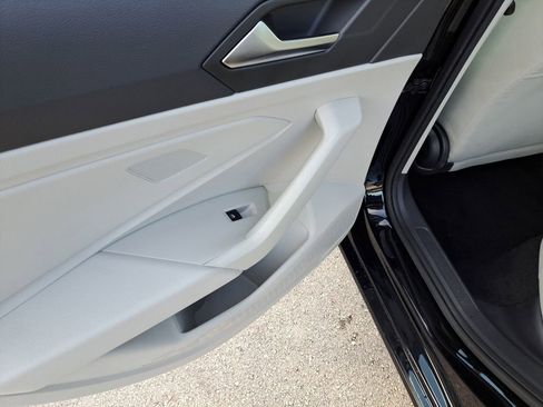 Used 2020 Volkswagen Jetta S image 12