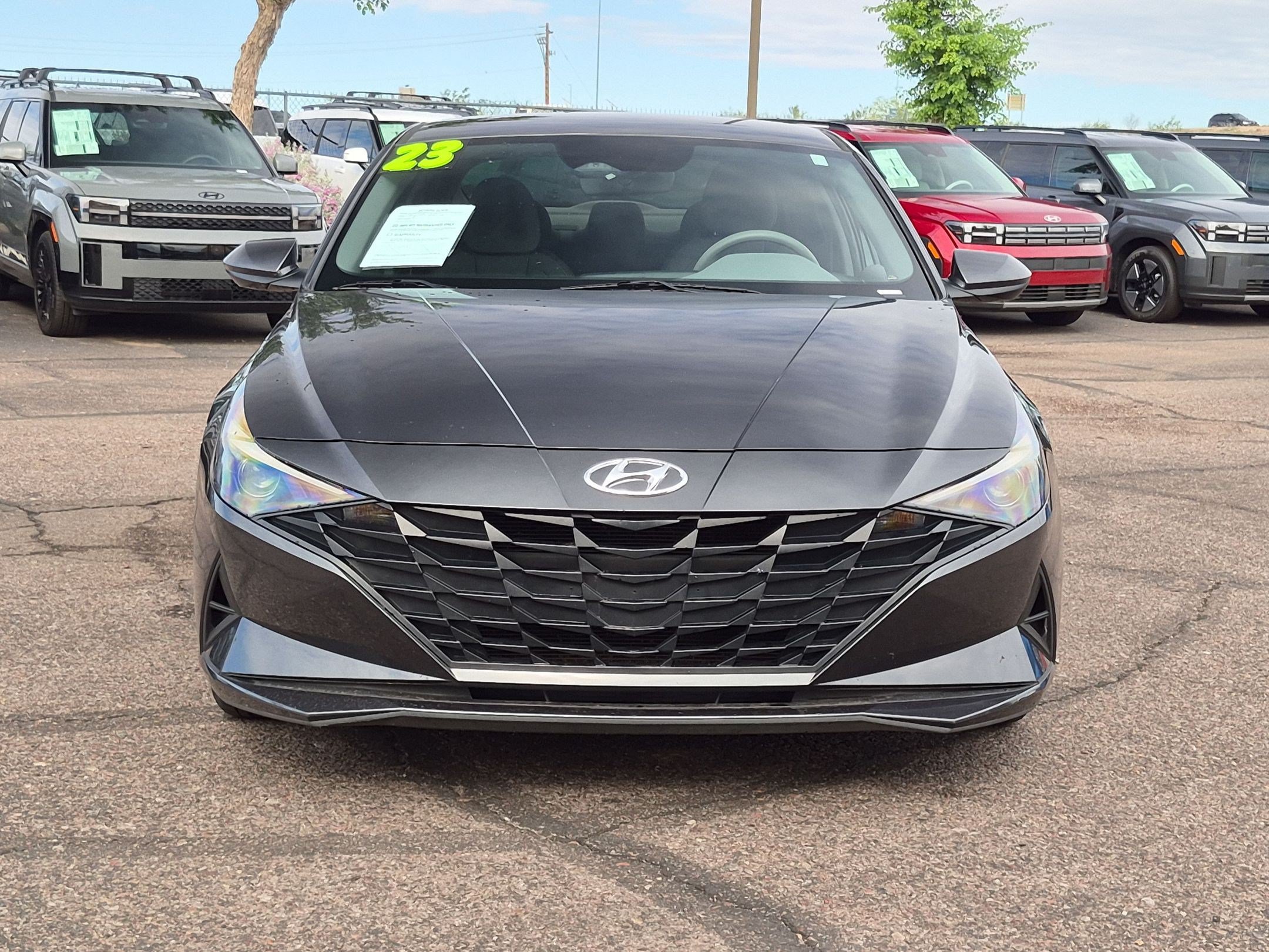 Used 2023 Hyundai Elantra SEL FWD image 2