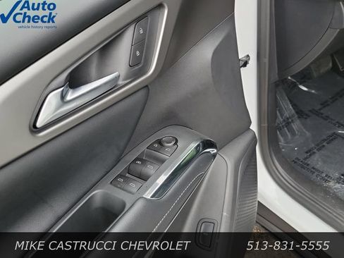 Used 2026 Chevrolet Traverse LT AWD/4WD image 19