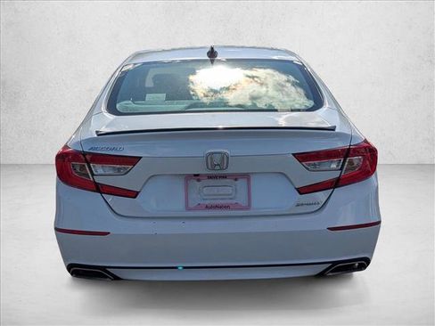 Used 2022 Honda Accord Sport image 4