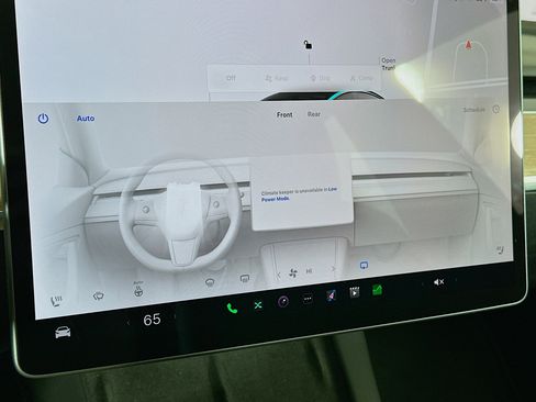 Used 2023 Tesla Model 3 Standard Range image 23