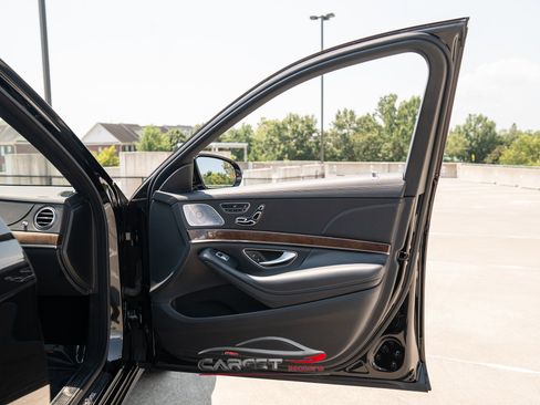 Used 2015 Mercedes-Benz S 550 4MATIC Sedan w/ Premium 1 Package image 46