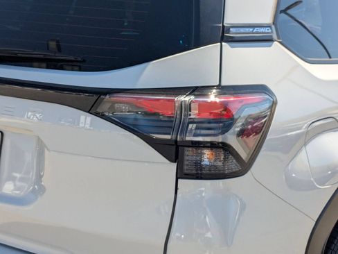 Certified 2025 Subaru Forester AWD/4WD image 12