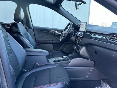 New 2026 Ford Escape ST-Line w/ Cold Weather Package image 22