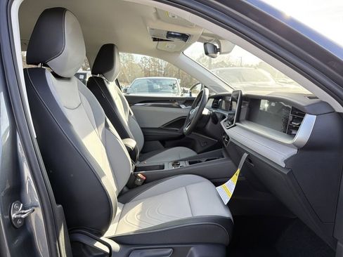 New 2026 Volkswagen Tiguan SE image 20