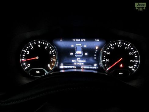 Used 2015 Jeep Renegade Trailhawk w/ Premium Leather Group image 11