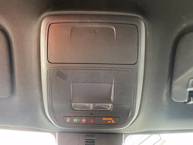 Used 2025 GMC Acadia Elevation FWD image 27