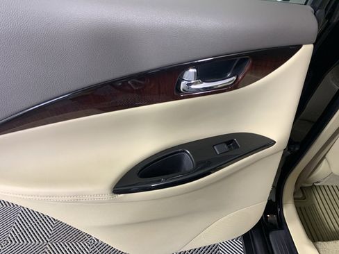 Used 2015 INFINITI QX50 Journey image 32