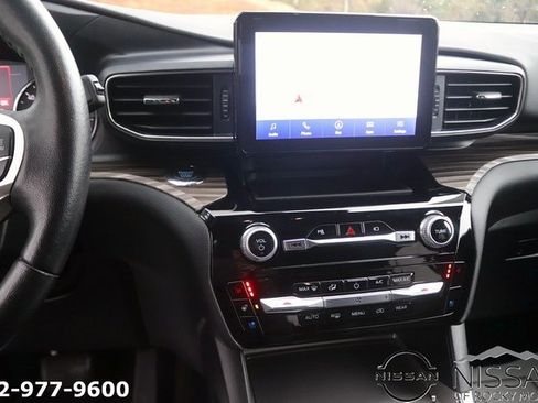 Used 2023 Ford Explorer Limited image 21