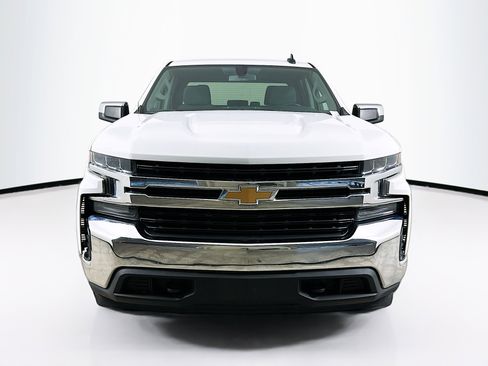 Used 2021 Chevrolet Silverado 1500 LT image 2