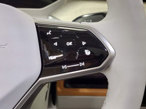 New 2025 Volkswagen ID. Buzz 1st Edition image 34