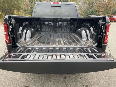 New 2026 RAM 1500 4x4 Crew Cab image 9