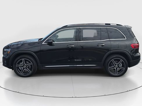 New 2026 Mercedes-Benz GLB 250 image 8