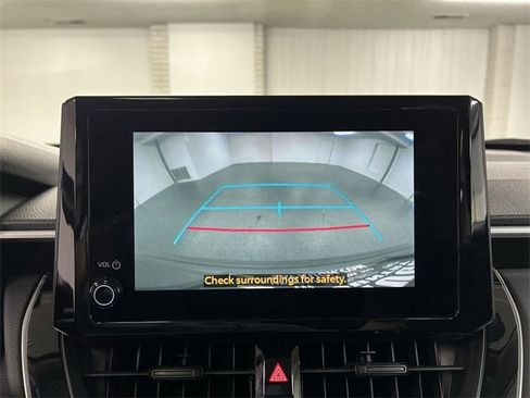 Used 2023 Toyota Corolla Cross LE image 14