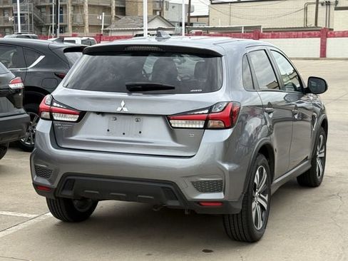 Used 2024 Mitsubishi Outlander Sport SE AWD/4WD image 4