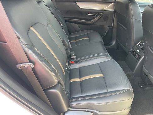 Used 2025 MAZDA CX-70 3.3 Turbo S w/ Premium Package image 18