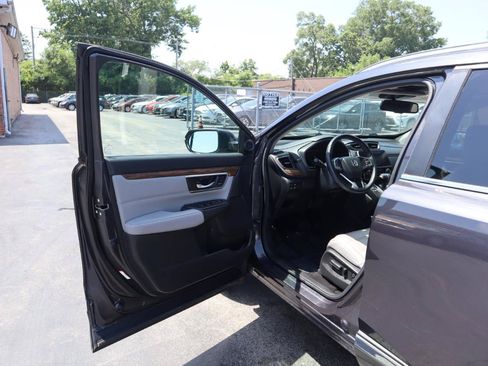 Used 2018 Honda CR-V Touring image 19