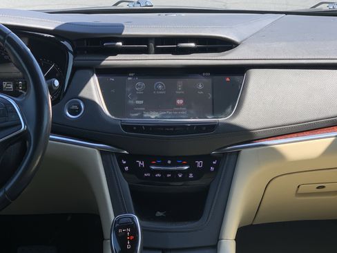 Used 2019 Cadillac XT5 Premium Luxury image 30