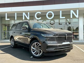 Used 2026 Lincoln Navigator Reserve video 1