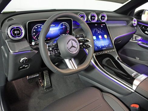 Used 2026 Mercedes-Benz GLC 350e 4MATIC image 15