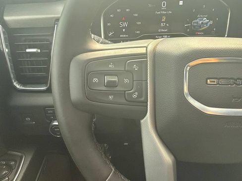Used 2025 GMC Sierra 2500 Denali AWD/4WD image 17