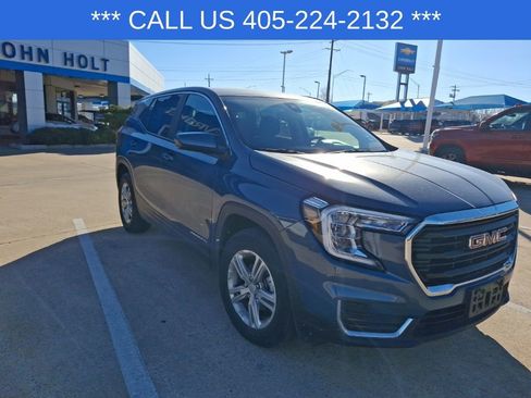 Used 2024 GMC Terrain SLE image 15