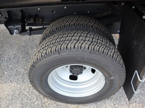 New 2024 Ford F350 XL w/ Snow Plow Prep Package image 15