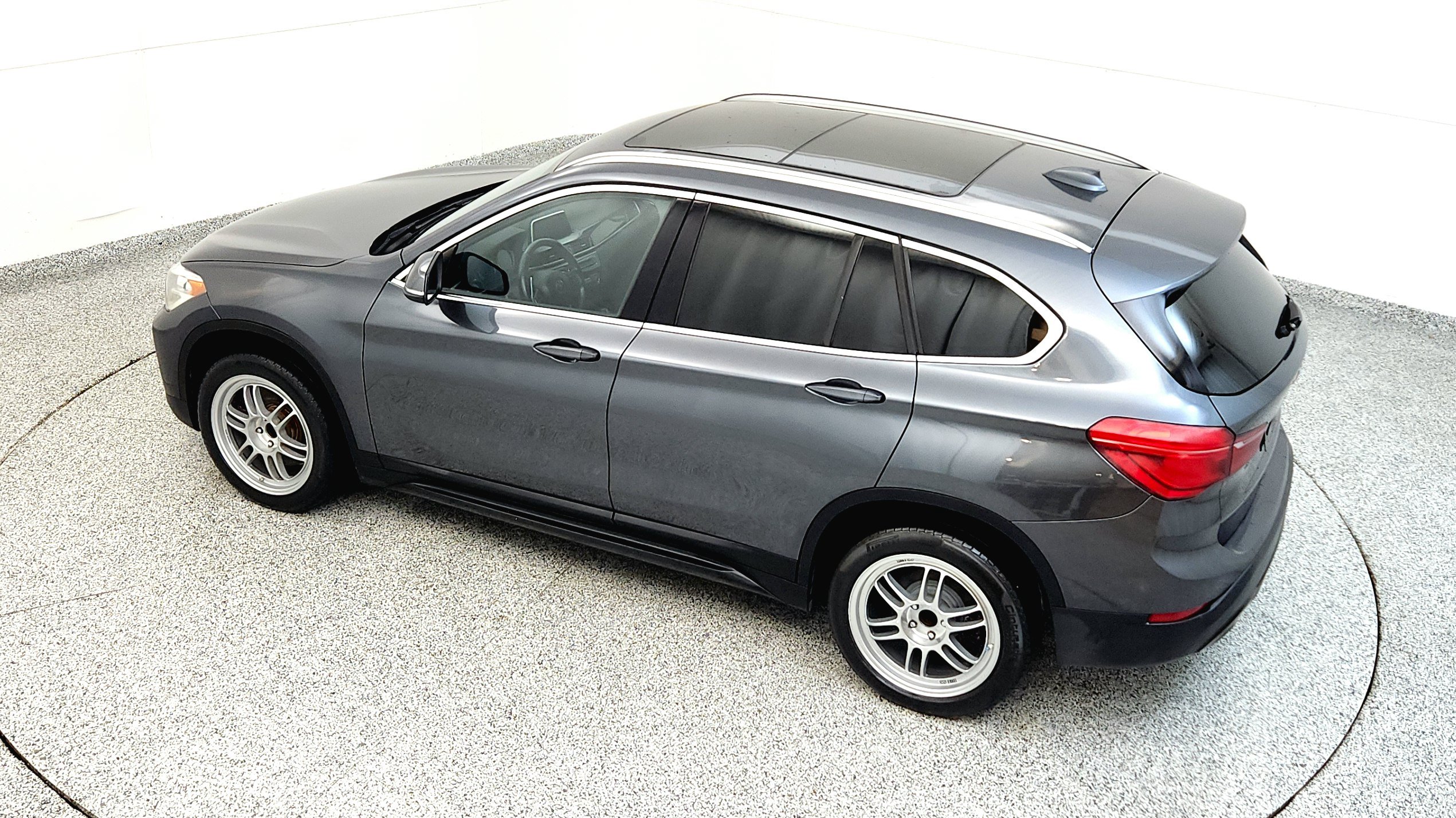 Used 2018 BMW X1 sDrive28i w/ Convenience Package FWD image 17