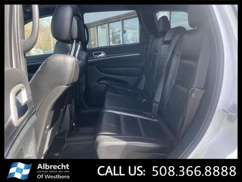 Used 2022 Jeep Grand Cherokee Limited w/ Trailer Tow Group IV image 13