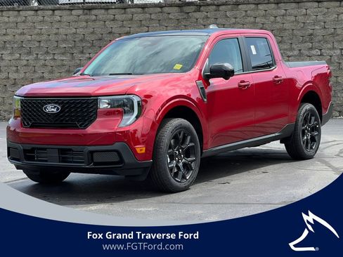 Used 2026 Ford Maverick Lariat w/ Black Appearance Package AWD/4WD image 1