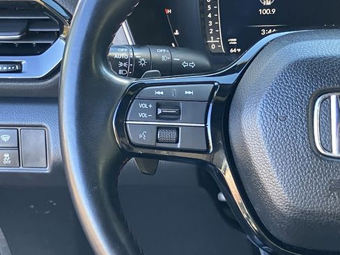 Certified 2025 Honda Pilot Black Edition image 20