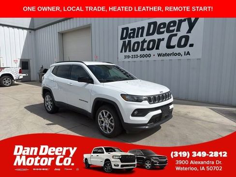 Used 2024 Jeep Compass Latitude AWD/4WD image 1
