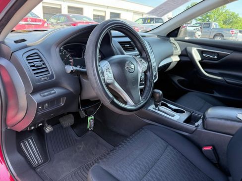 Used 2017 Nissan Altima 2.5 SV image 11