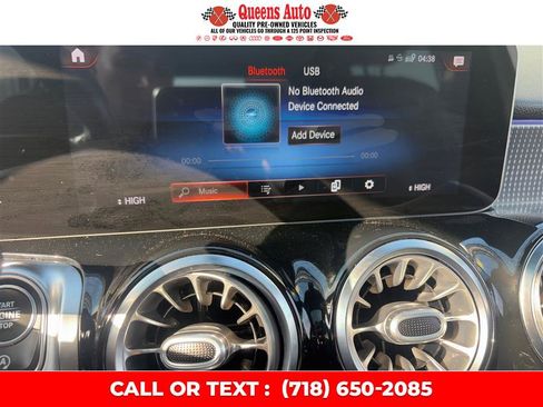 Used 2021 Mercedes-Benz GLB 250 4MATIC w/ Premium Package image 47