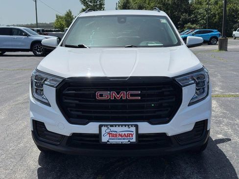 Used 2022 GMC Terrain SLE w/ Driver Convenience Package FWD image 9